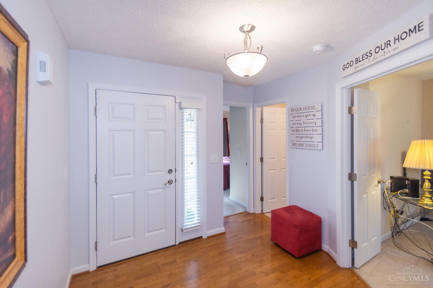 7633 Sandstone Trail