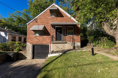 Photo of 3320 Freddie Drive, Cincinnati, OH 45205 (MLS # 1858098)
