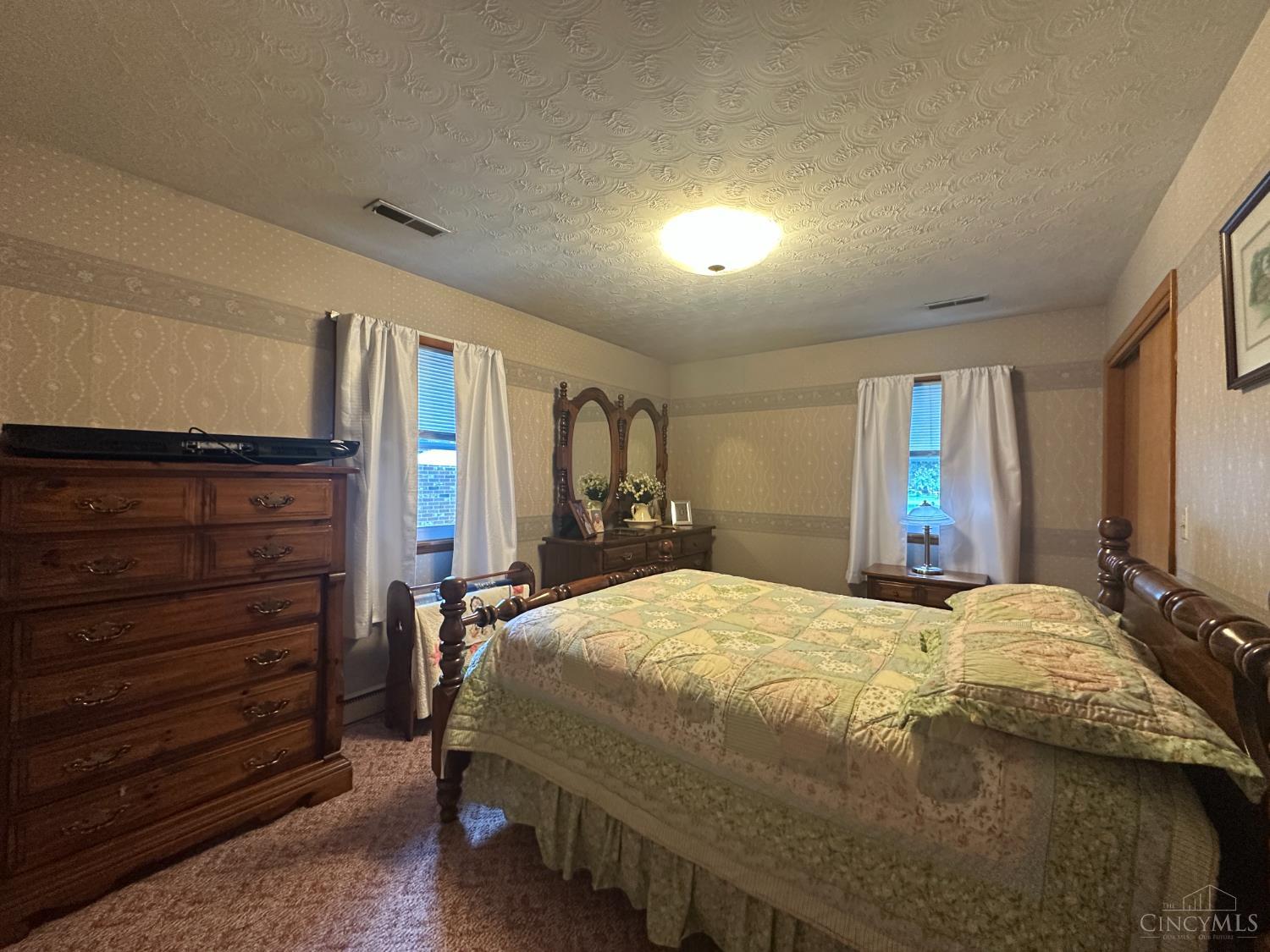 300 Park Avenue, Lynchburg, Ohio image 26