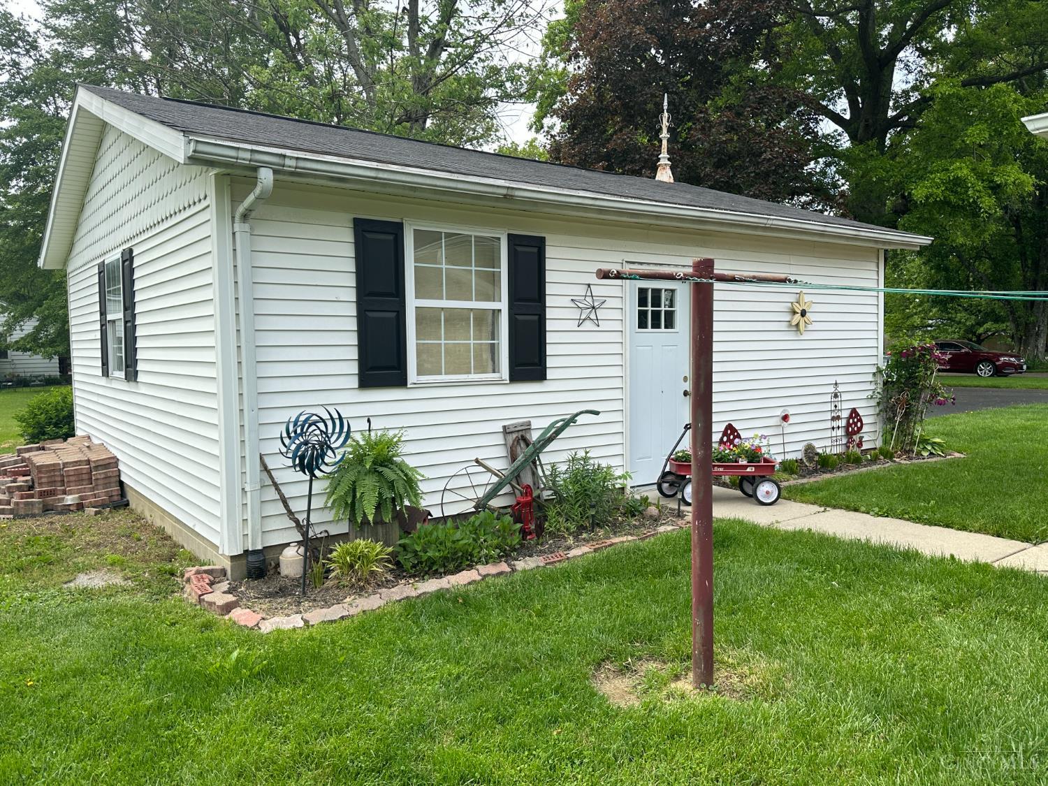 300 Park Avenue, Lynchburg, Ohio image 36