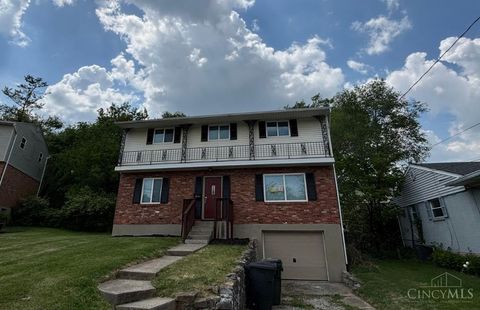 Photo of 10915 Fernhill Drive, Sharonville, OH 45241 (MLS # 1877515)