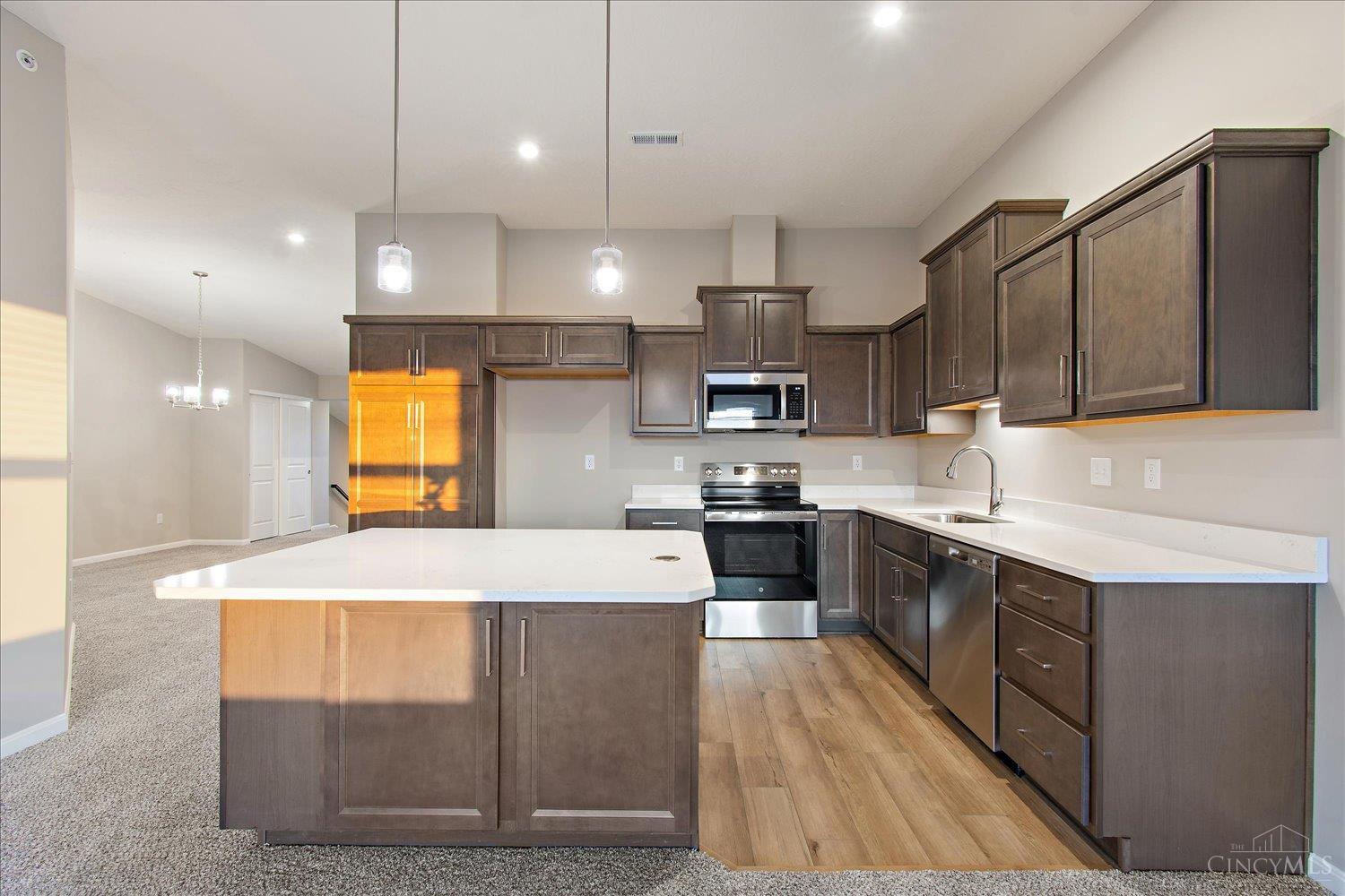 473 Bethpage Way 8-303