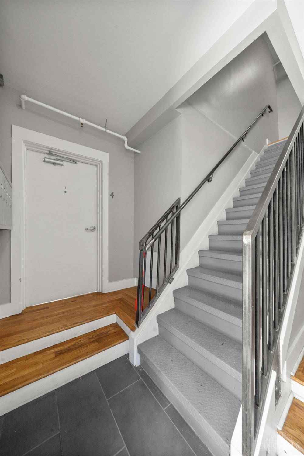15 W Fifteenth Street B4