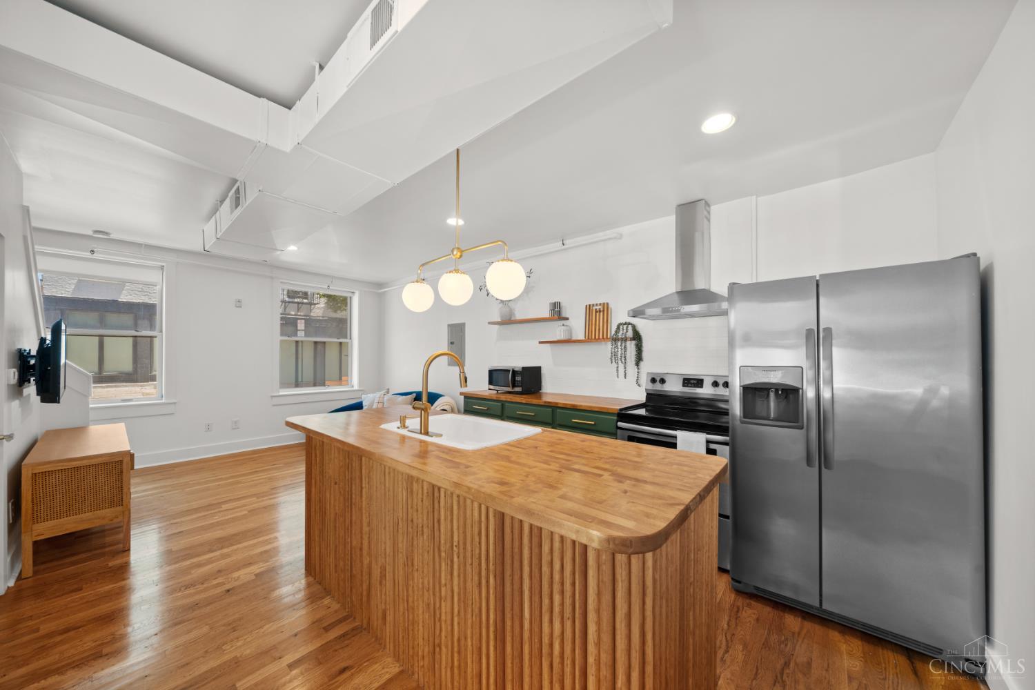 15 W Fifteenth Street B4