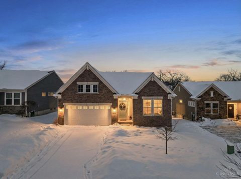 Photo of 2160 Prestwick Bend Bnd, Miamisburg, OH 45342 (MLS # 1867679)