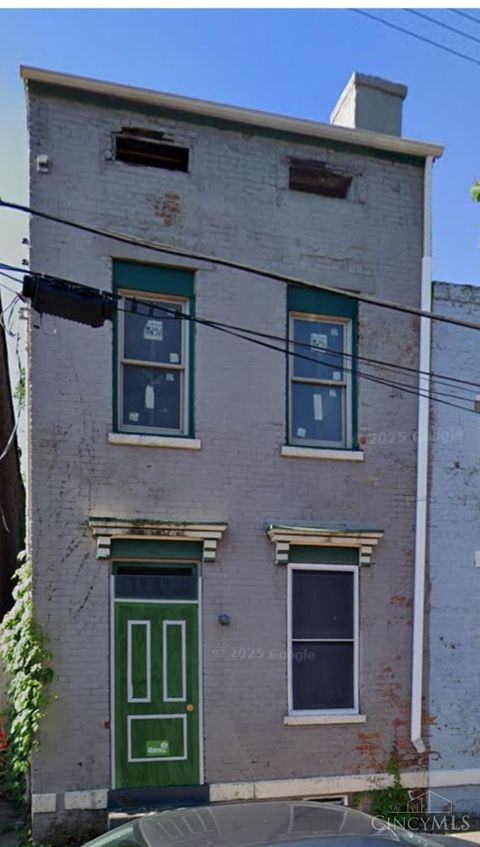 Photo of 815 Livingston Street, Cincinnati, OH 45214 (MLS # 1857112)