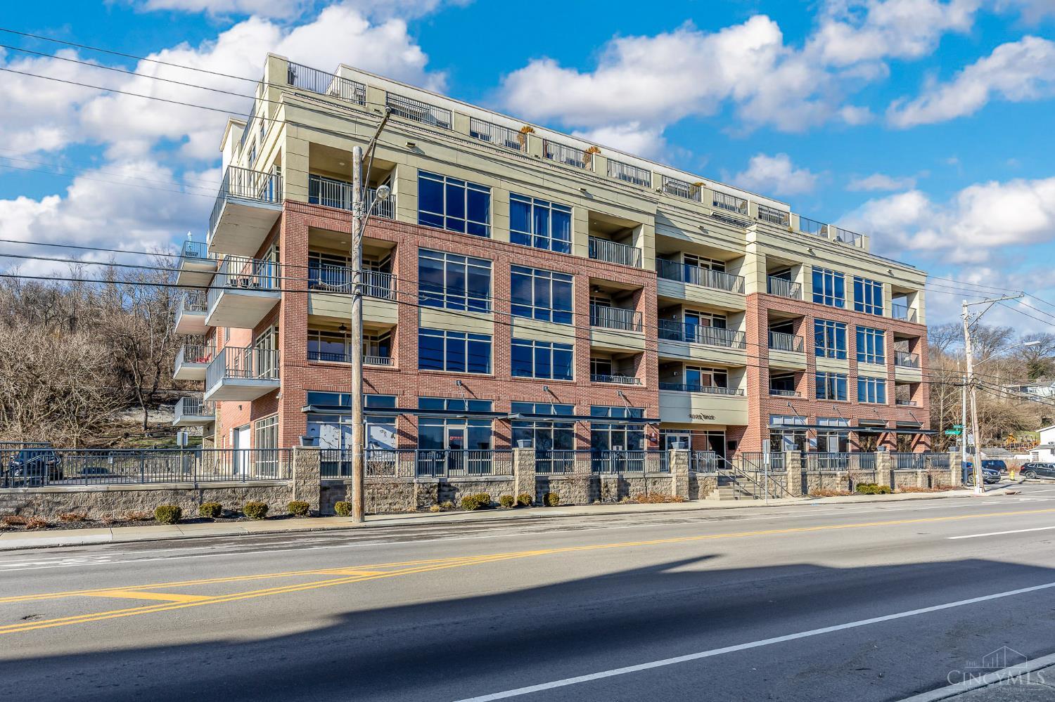 2260 Riverside Drive 405