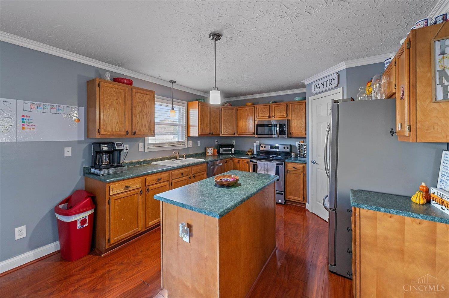 535 Teakwood Place, Trenton, Ohio image 8
