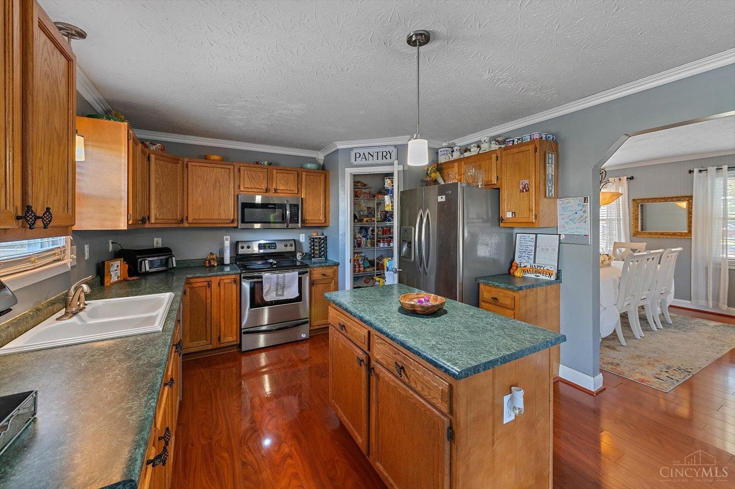 535 Teakwood Place, Trenton, Ohio image 7