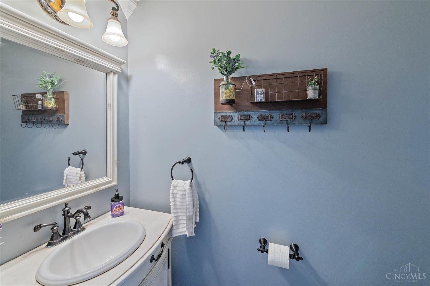 535 Teakwood Place, Trenton, Ohio image 12