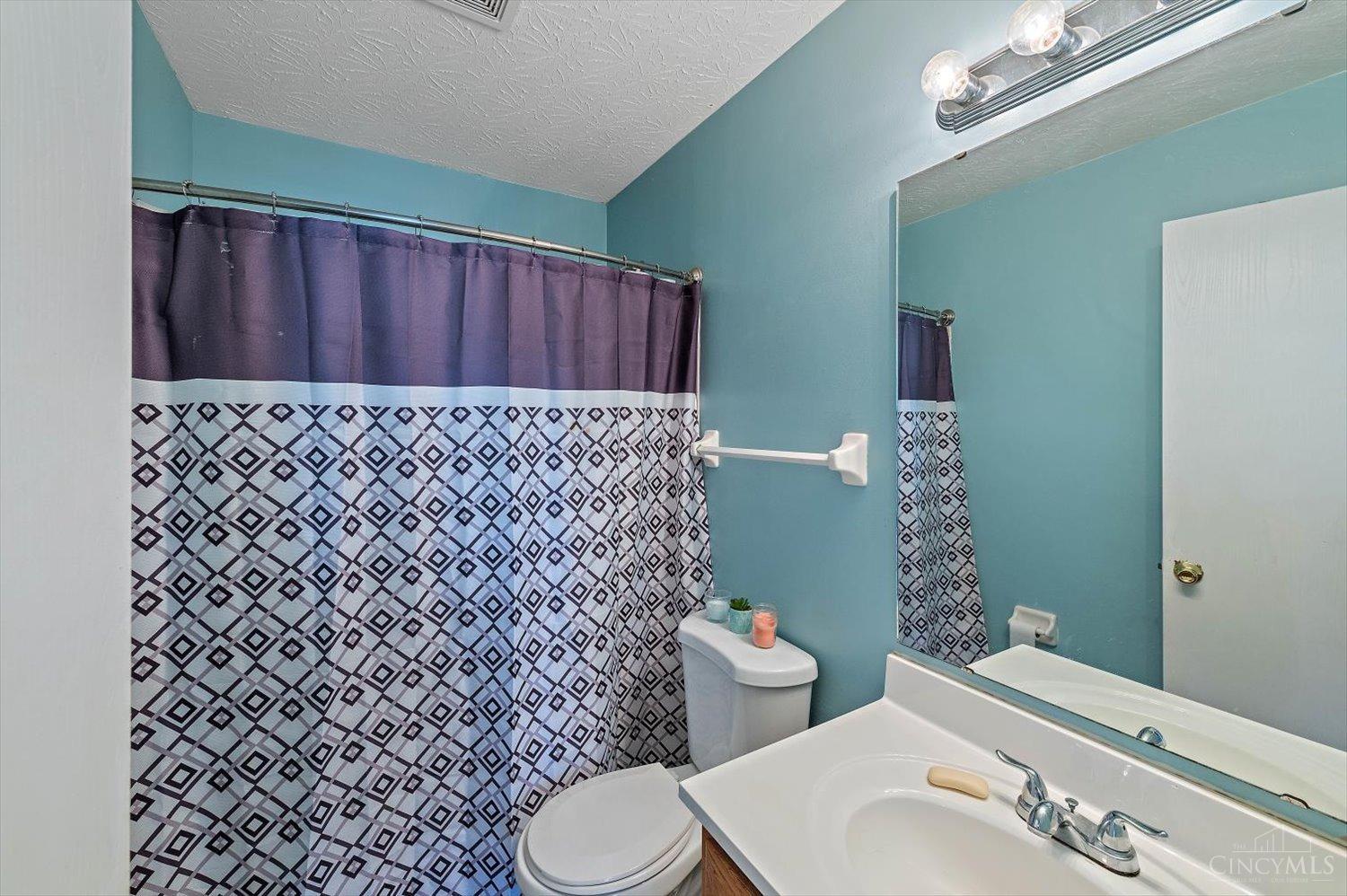 535 Teakwood Place, Trenton, Ohio image 22