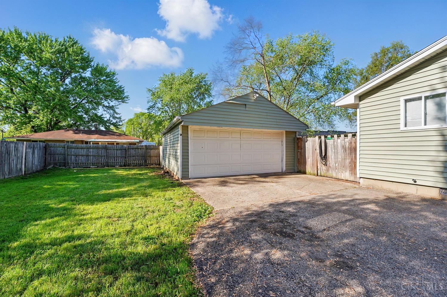 3329 Shadyview Road, Moraine, Ohio image 28