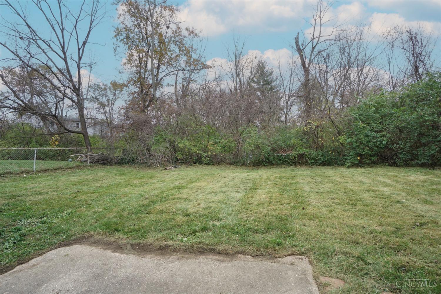 9615 Dunraven Drive, Colerain Twp, Ohio image 29