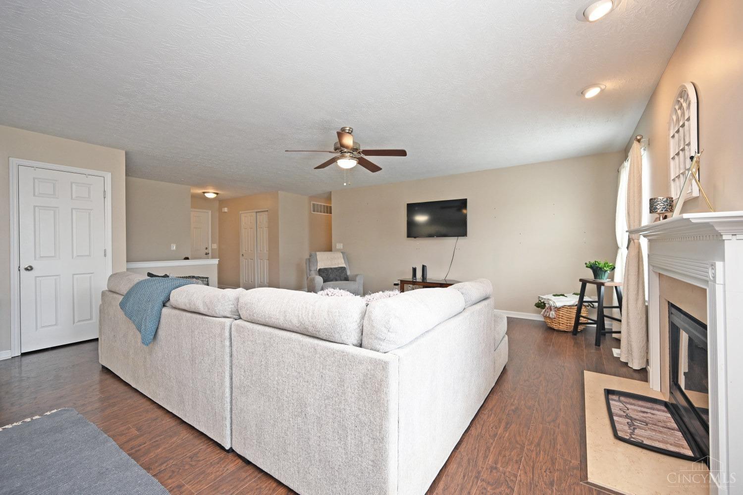 5037 Sullivans Ridge Drive, Morrow, Ohio image 7