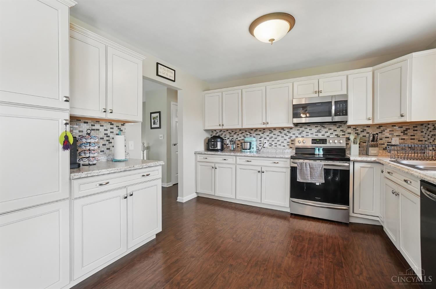 134 Sue Drive, Germantown, Ohio image 12