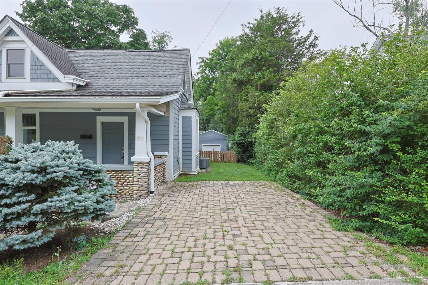11 Laurel Avenue