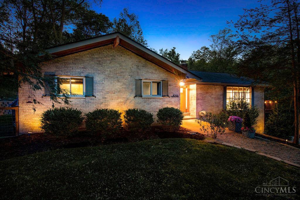 8200 Hopper Road