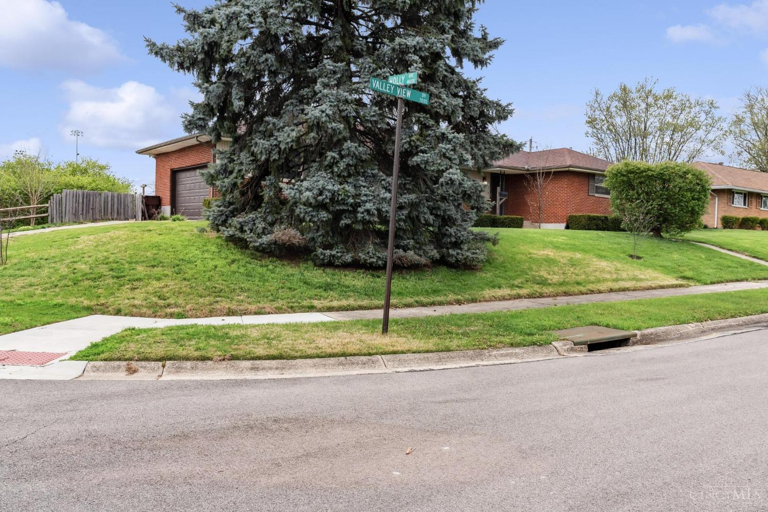 606 Valley View Drive, Middletown, Ohio image 31