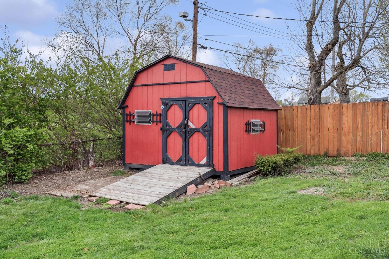606 Valley View Drive, Middletown, Ohio image 36