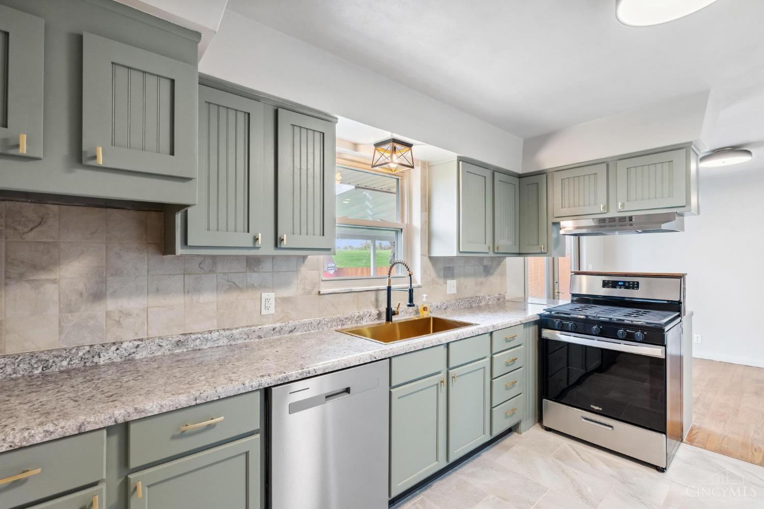606 Valley View Drive, Middletown, Ohio image 10