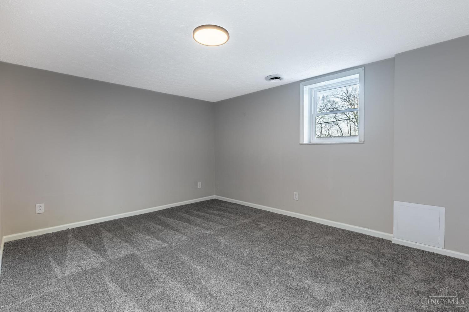 6407 Palmetto Drive, Fairfield, Ohio image 17