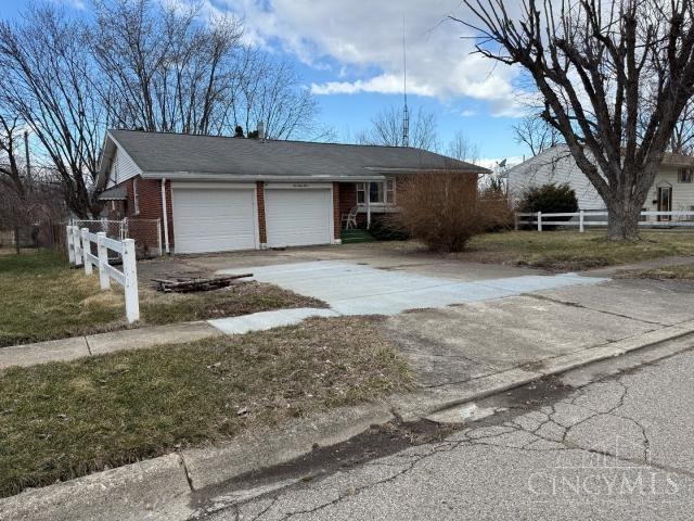 1043 Maiden Place, Jefferson Twp, Ohio image 2