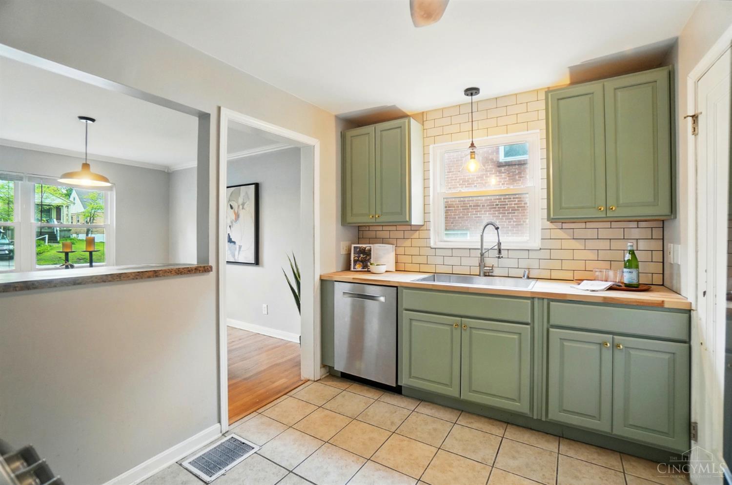 5909 Kimberly Avenue, Cincinnati, Ohio image 13