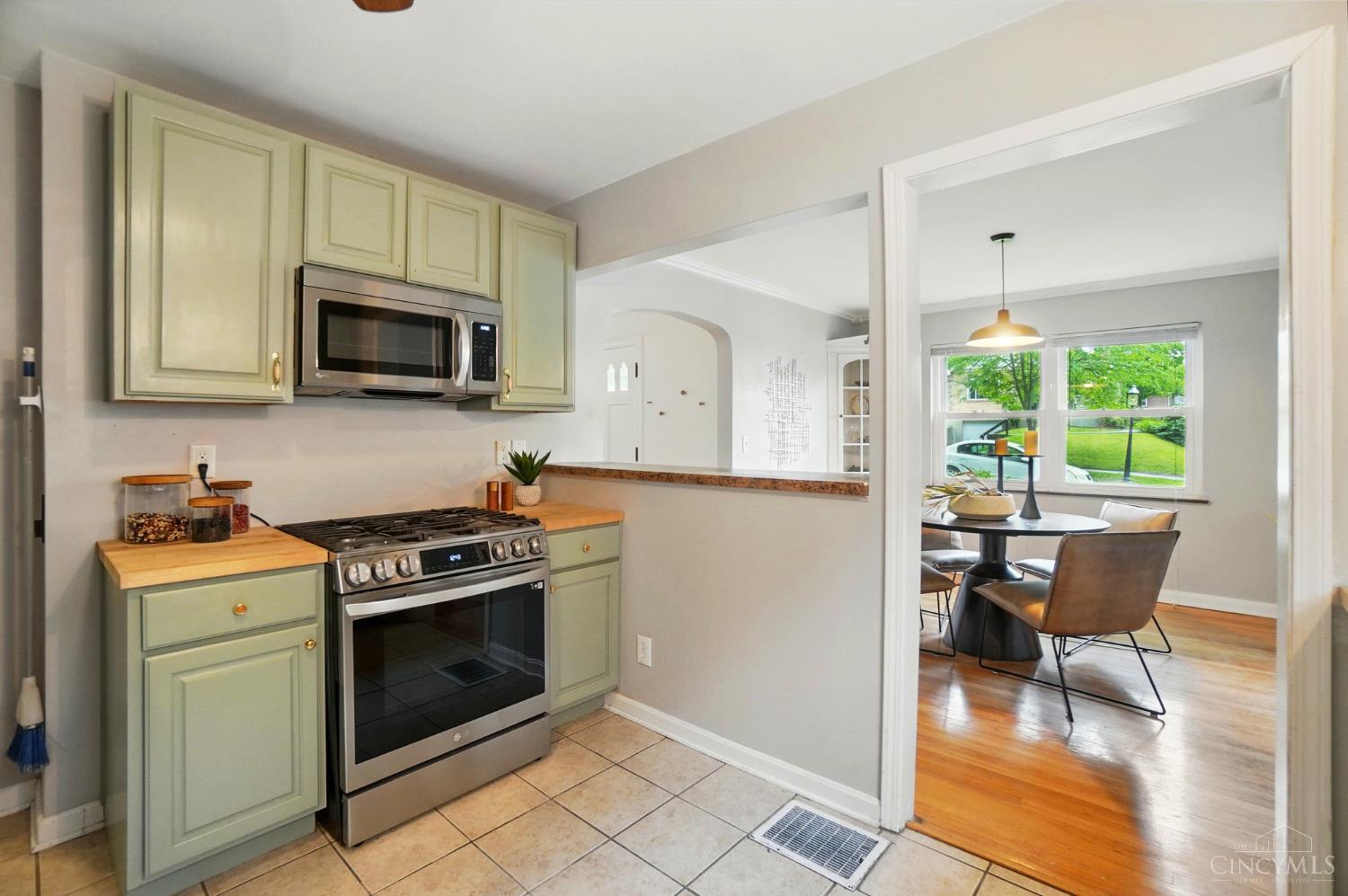 5909 Kimberly Avenue, Cincinnati, Ohio image 12