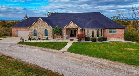 Photo of 1614 Hogue Road, Hanover Township, OH 45013 (MLS # 1874905)