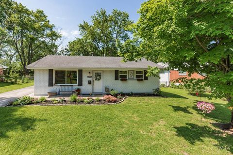 Photo of 609 Neptune Way, Union Township, OH 45244 (MLS # 1879374)