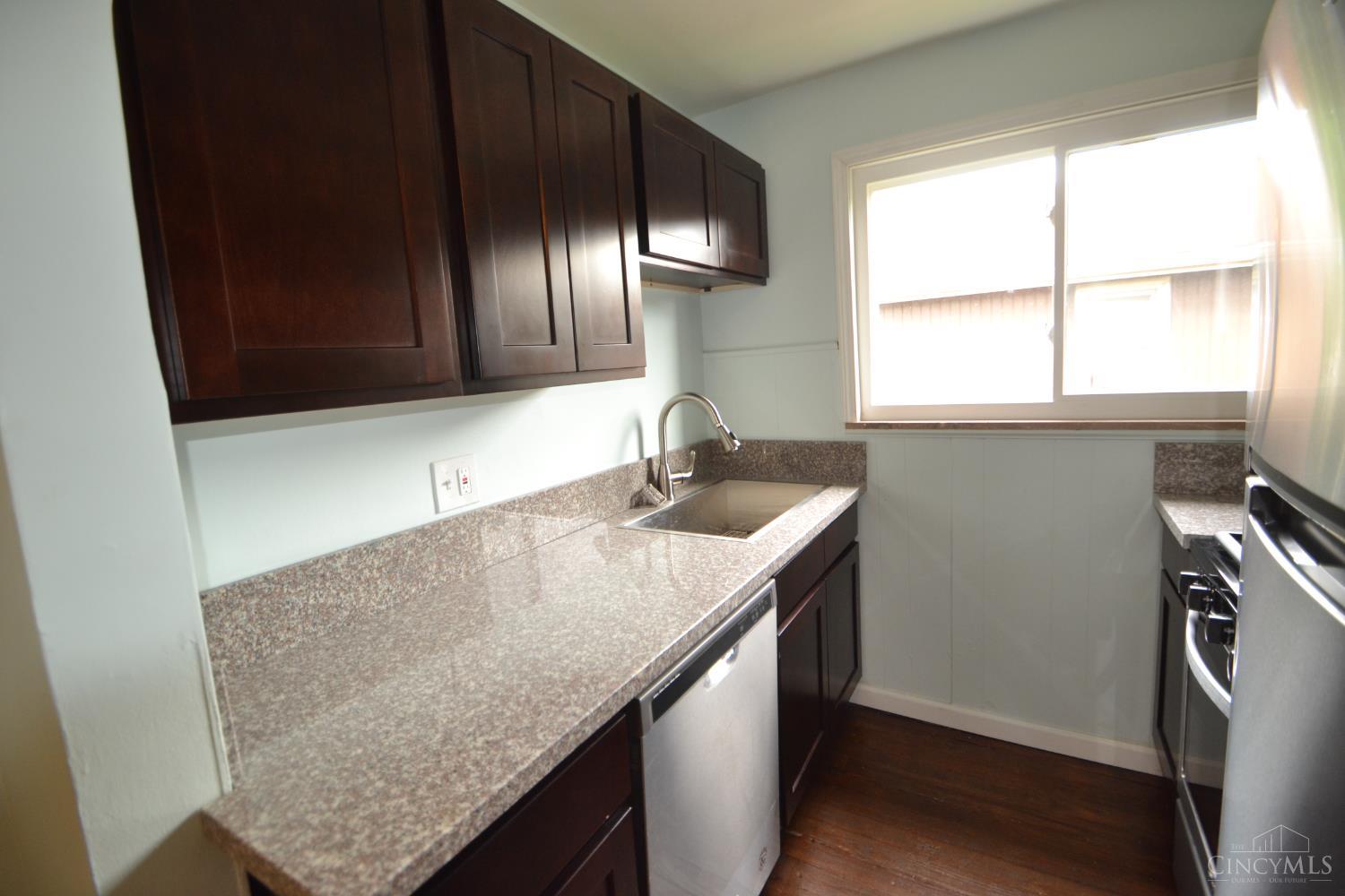 6943 Mulberry Street