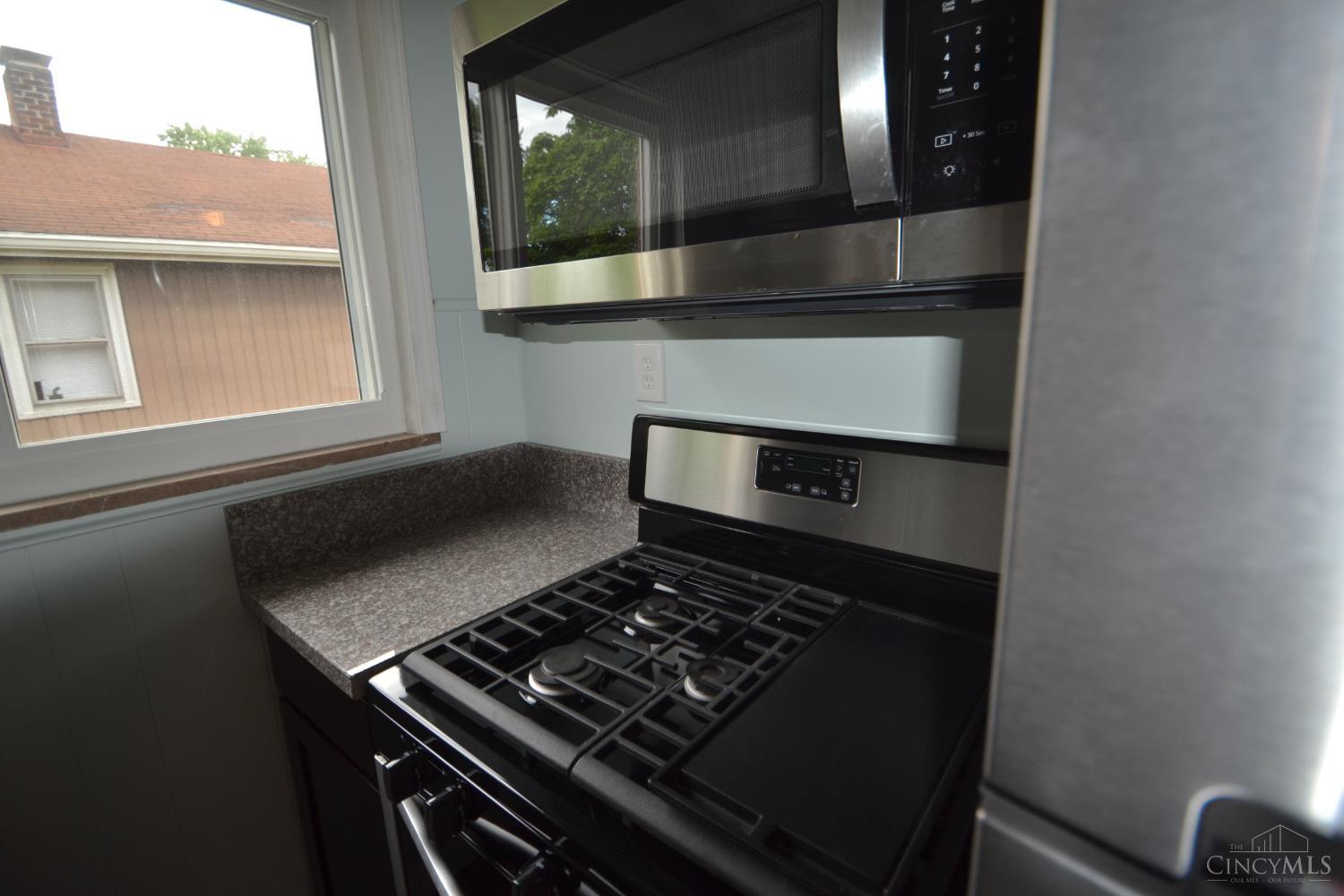 6943 Mulberry Street