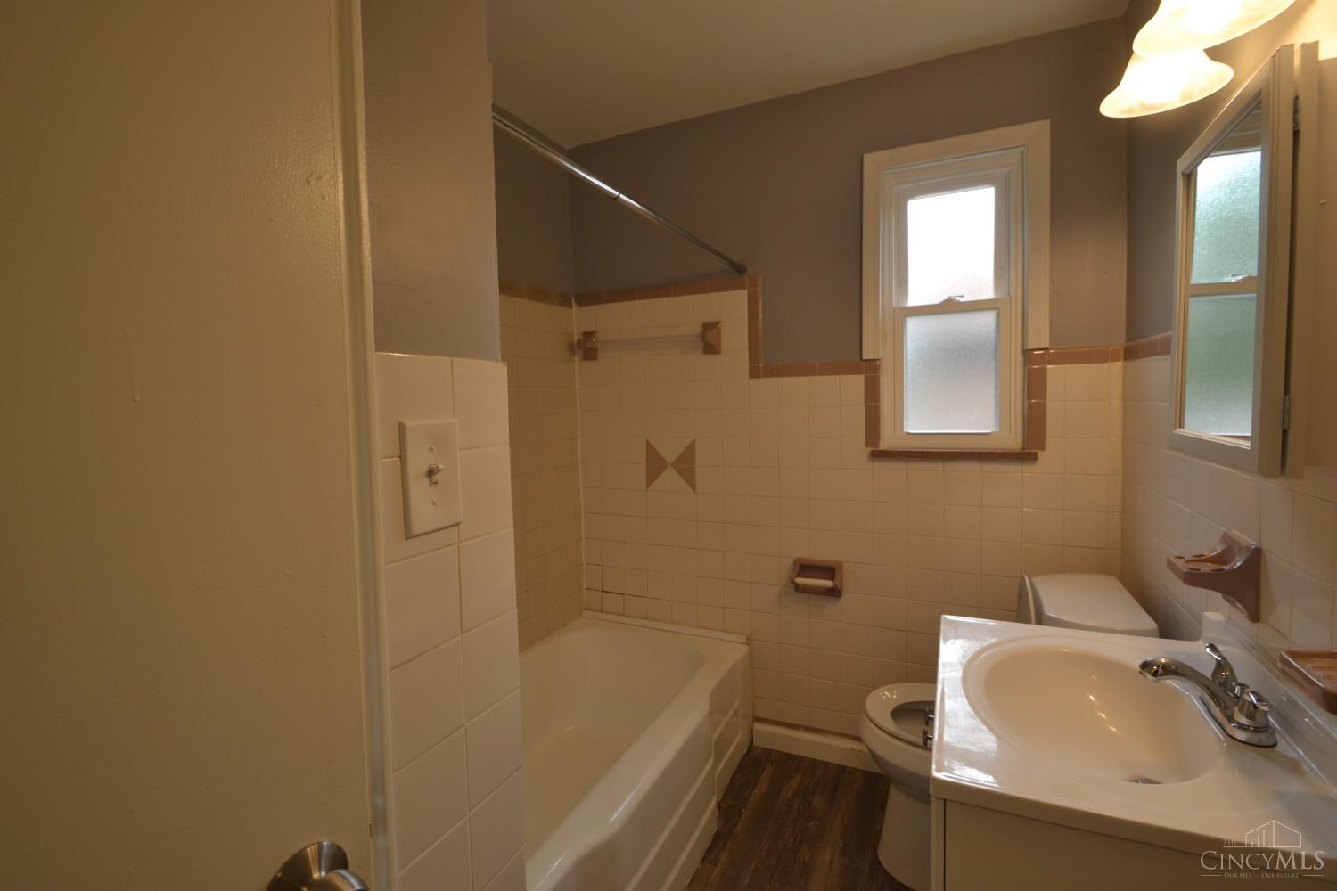 6943 Mulberry Street