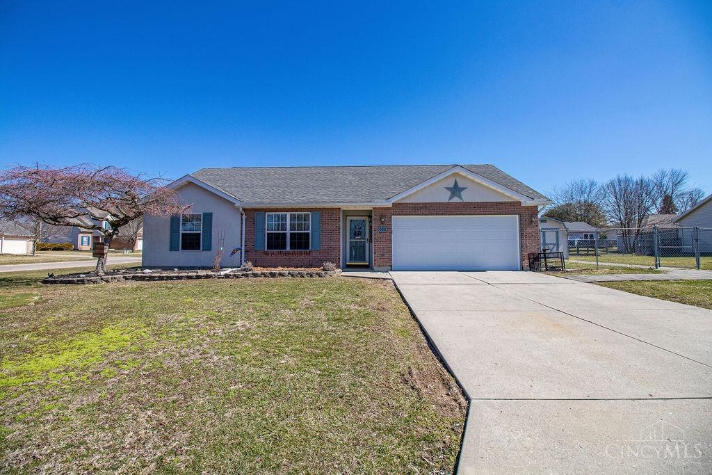 105 Meeker Lane, Monroe, Ohio image 1