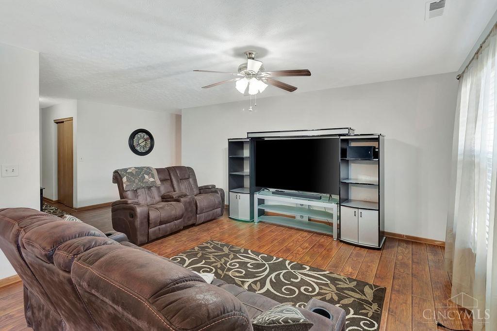 105 Meeker Lane, Monroe, Ohio image 13