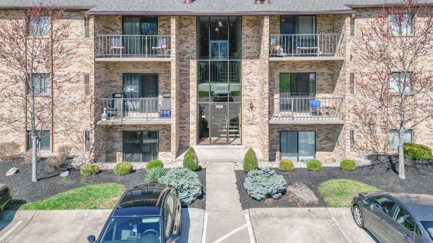 7224 Creekview Drive #V1, Colerain Twp, Ohio image 1