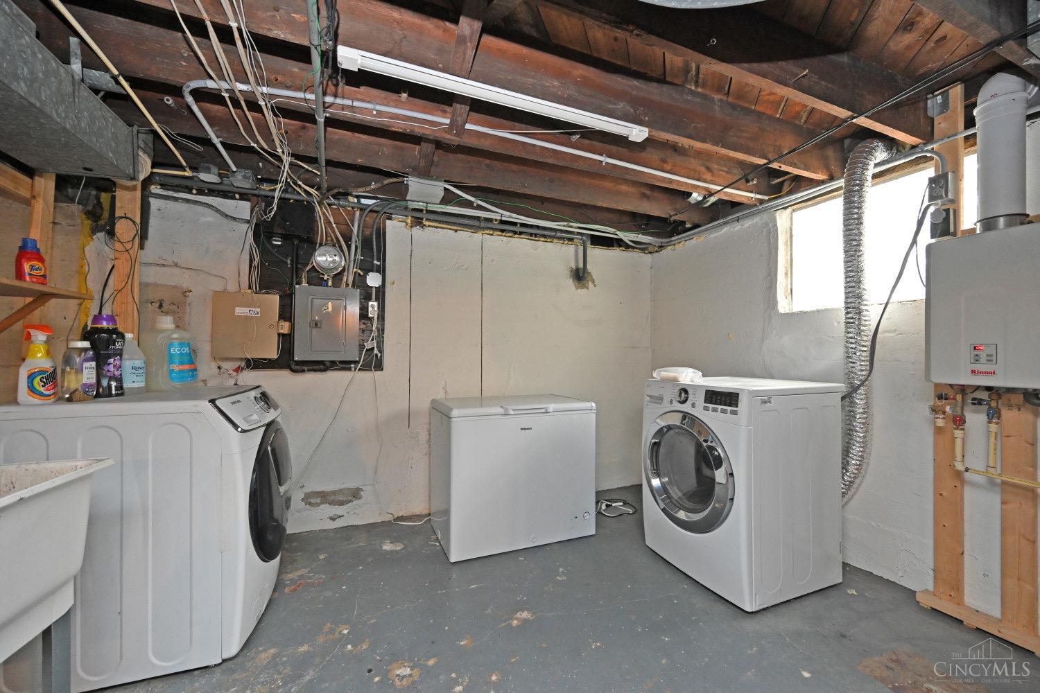 3583 Linwood Avenue, Cincinnati, Ohio image 25