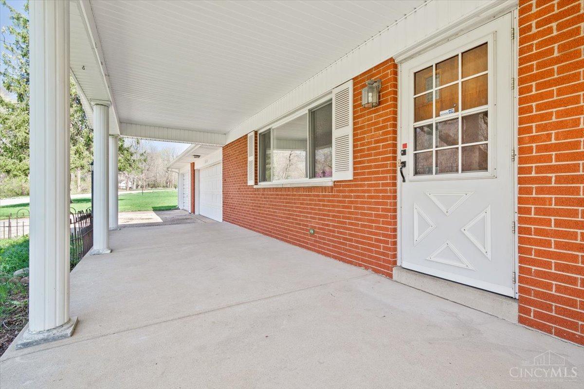 3476 Lawson Drive, Beavercreek, Ohio image 2