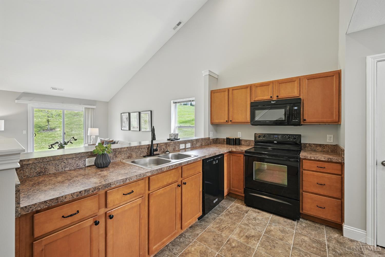 6990 Aspen Point Court, Cincinnati, Ohio image 7