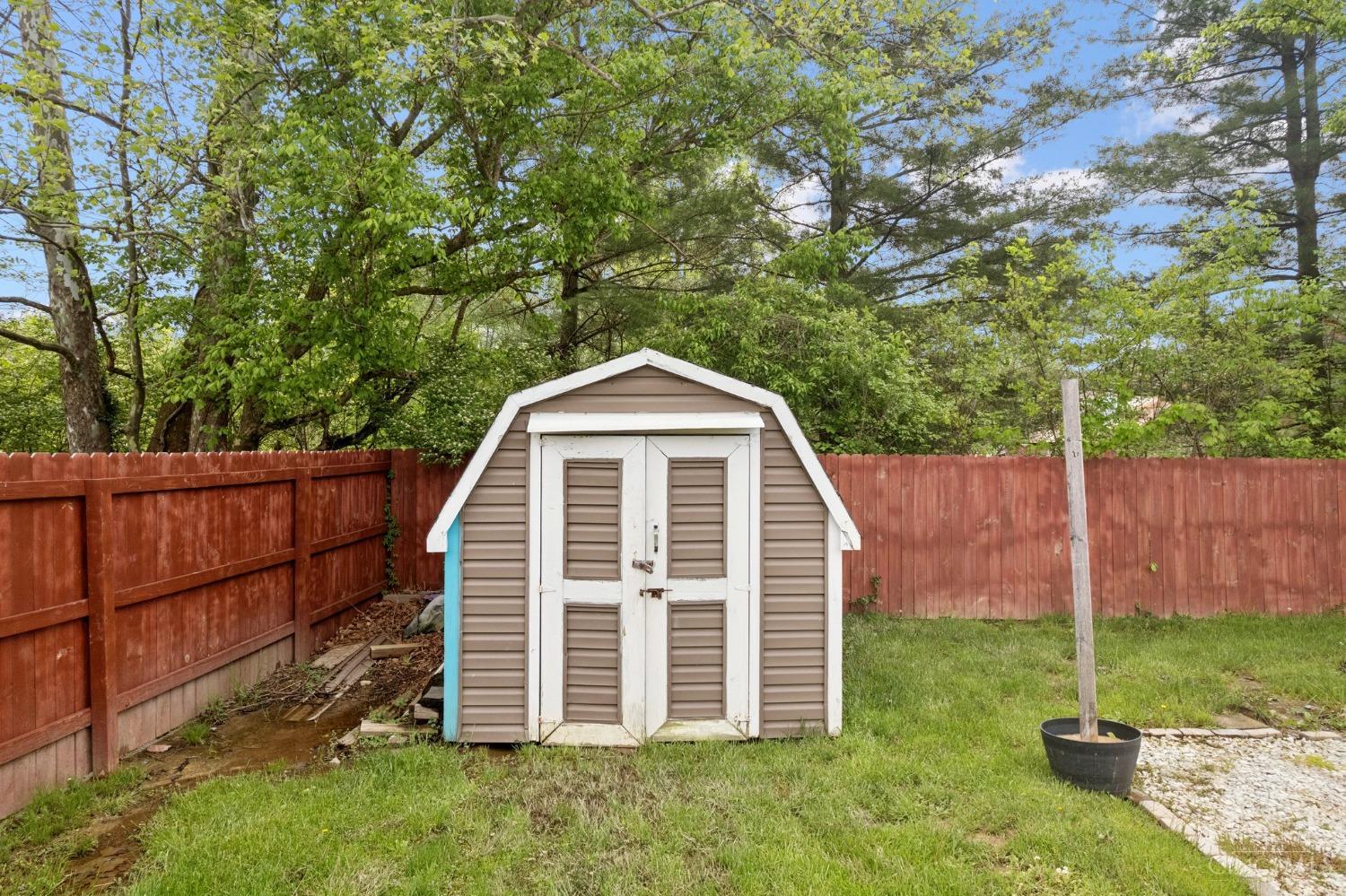 112 Harris Avenue, Bethel, Ohio image 11