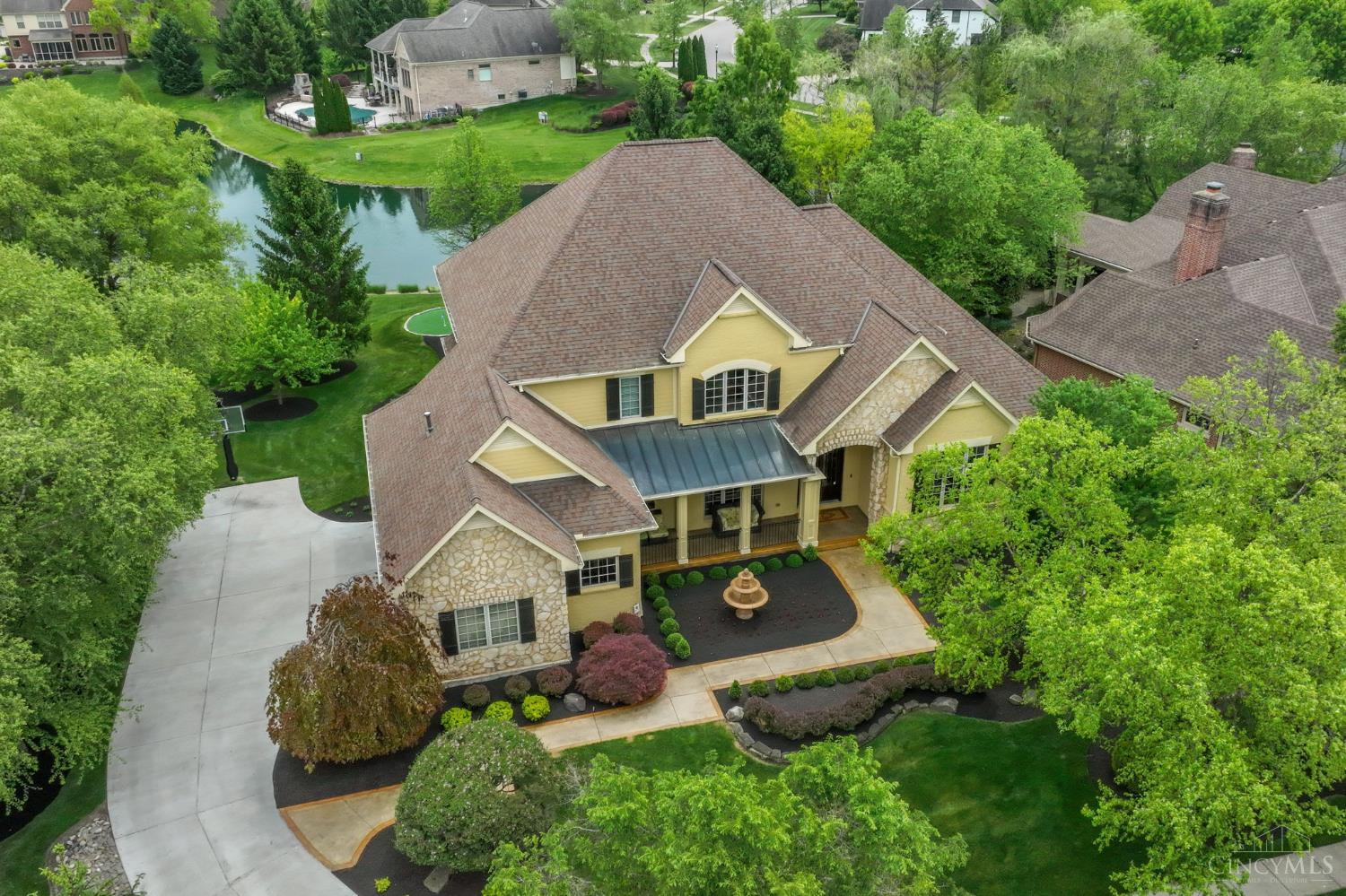 4911 Chestnut Hill Drive