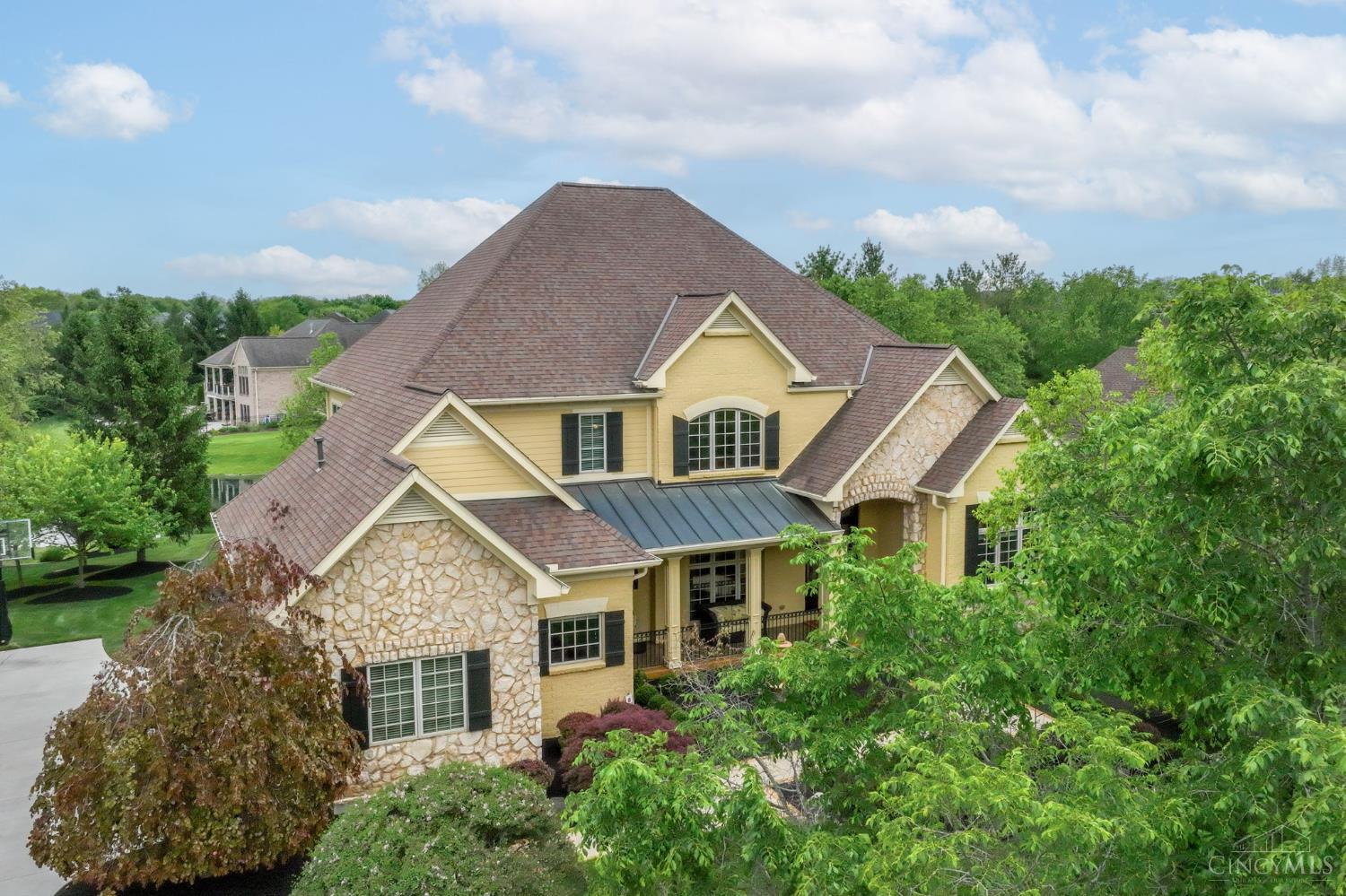 4911 Chestnut Hill Drive