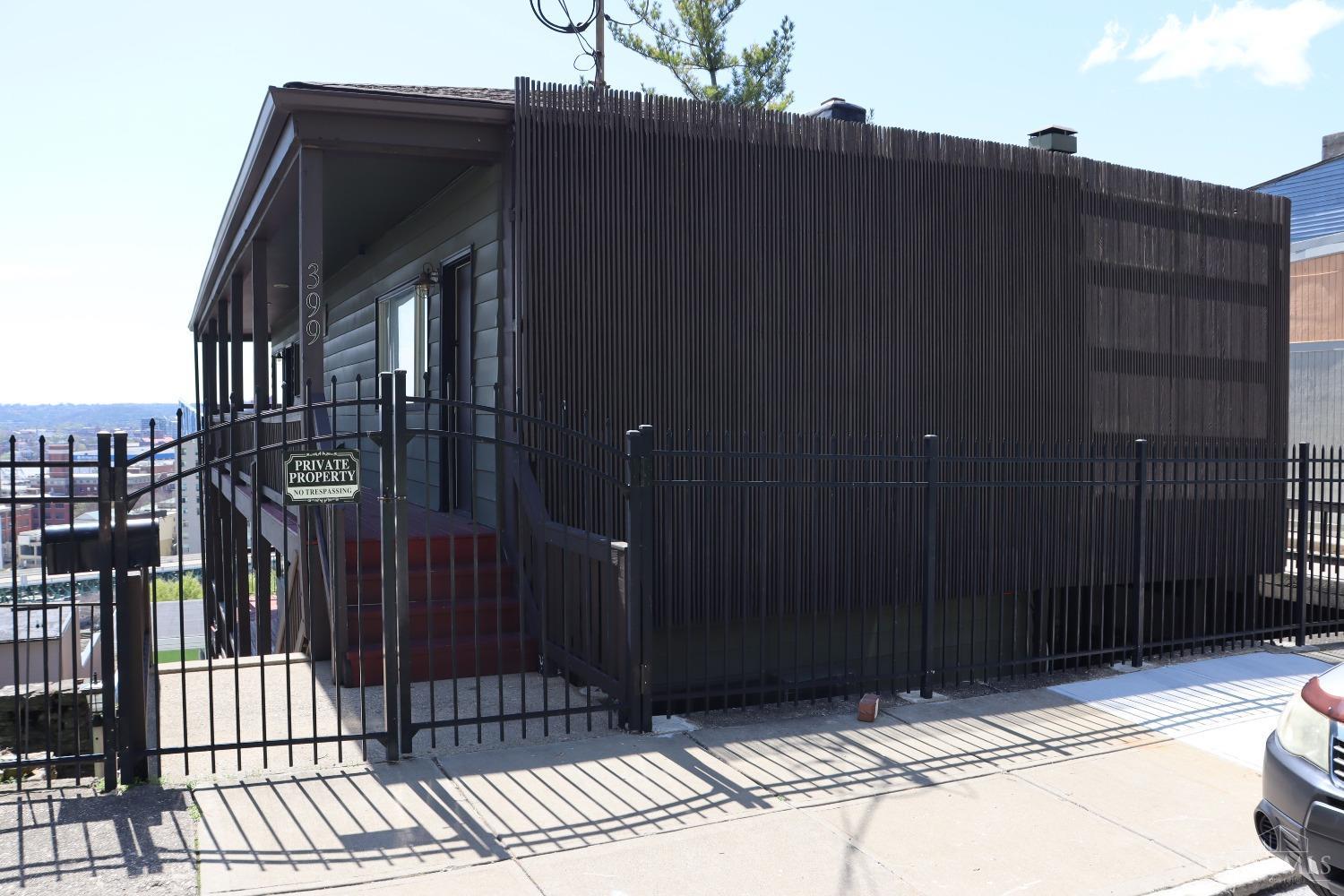 399 Oregon Street