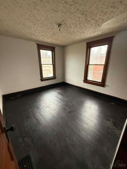 Photo of 345 Buckeye Street, Hamilton, OH 45011 (MLS # 1863459)