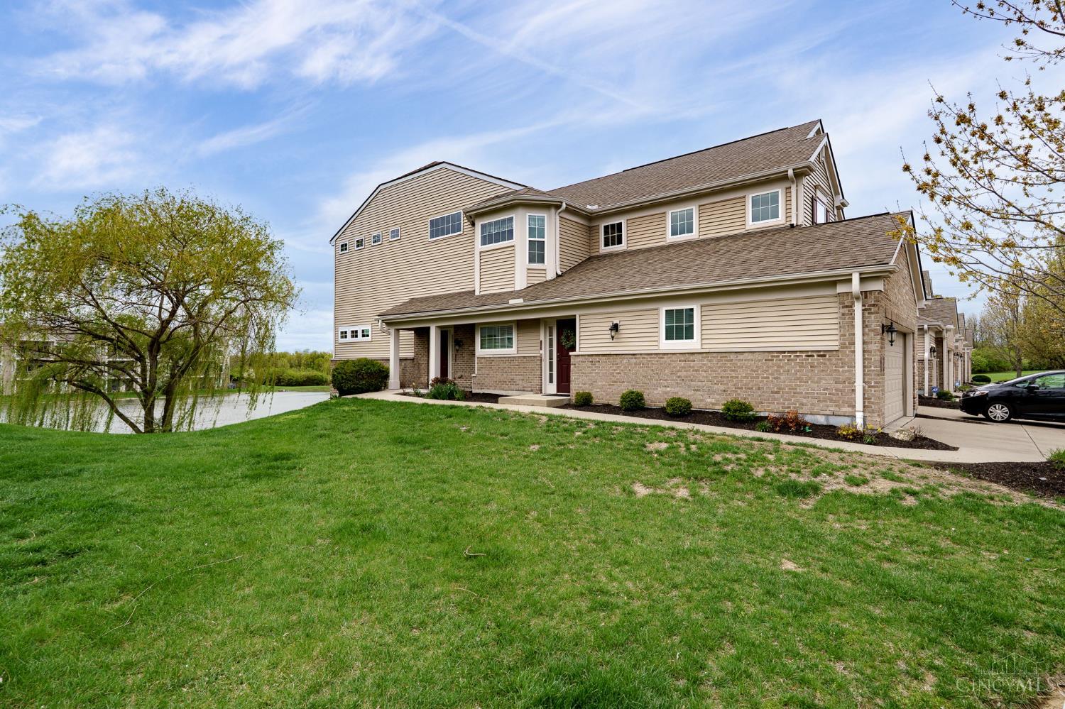 1103 Heritage Green Drive, Monroe, Ohio image 4