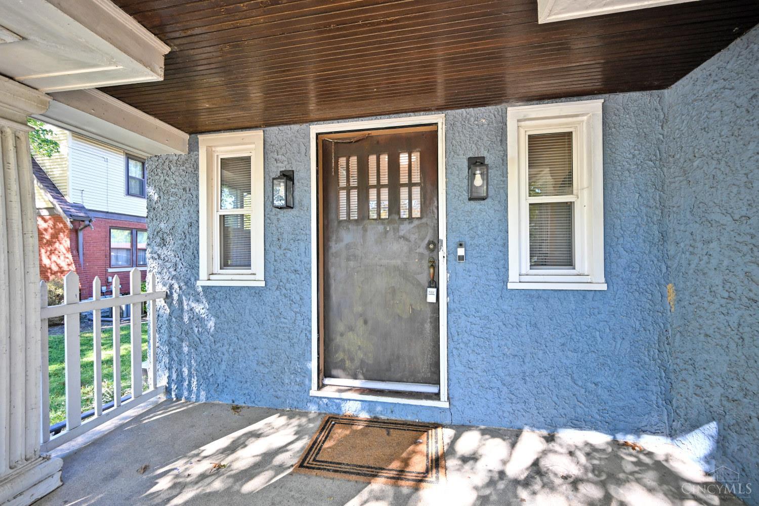 6878 Beechmont Avenue
