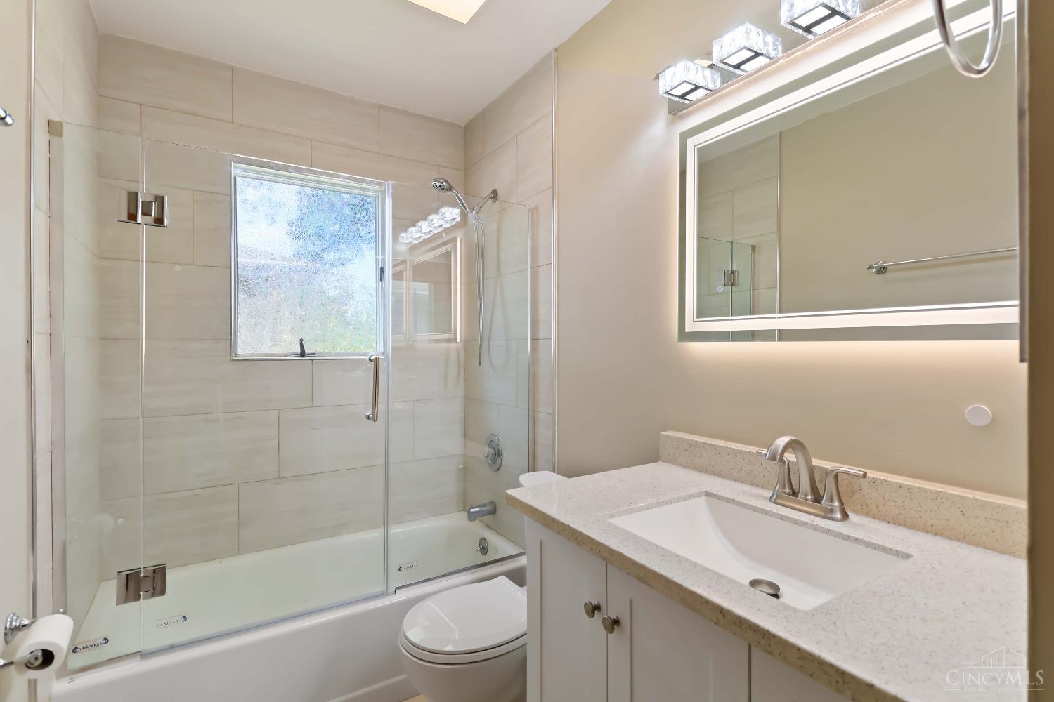 9146 Fidelis Drive, Blue Ash, Ohio image 22