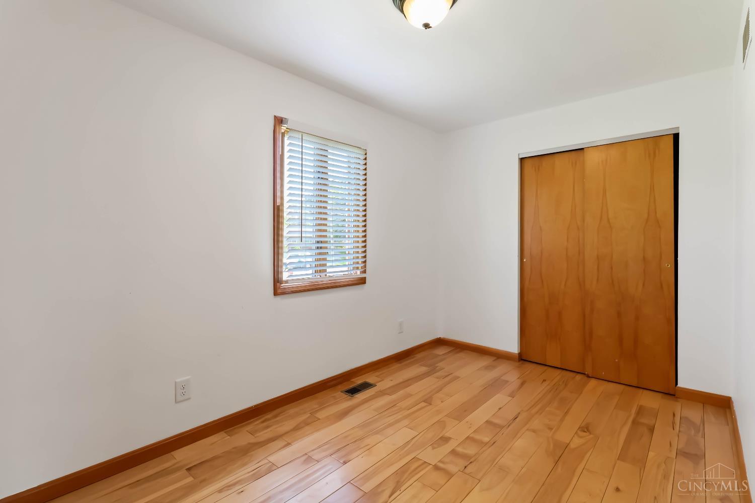 9146 Fidelis Drive, Blue Ash, Ohio image 19