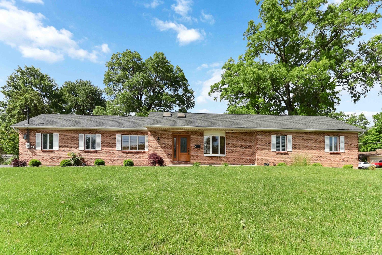 9146 Fidelis Drive, Blue Ash, Ohio image 1