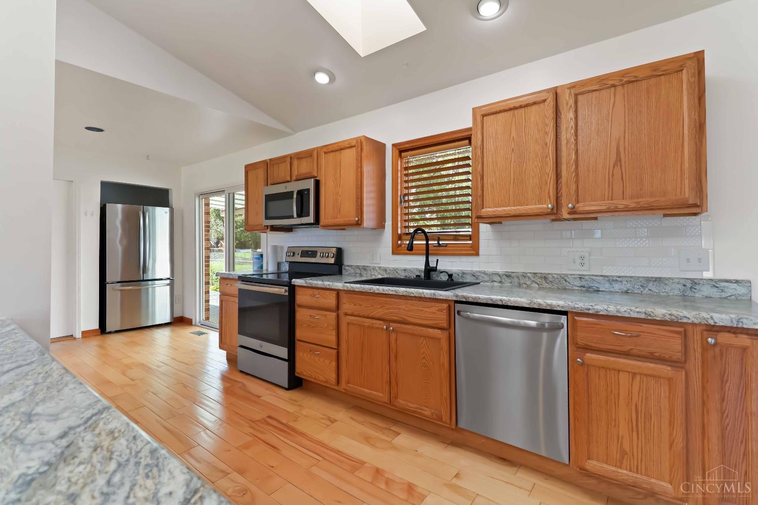 9146 Fidelis Drive, Blue Ash, Ohio image 11